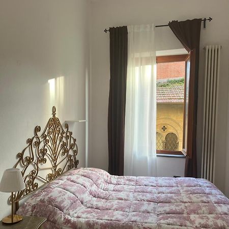 Borgo Amelia - Medieval Charm Apartment 比萨 外观 照片