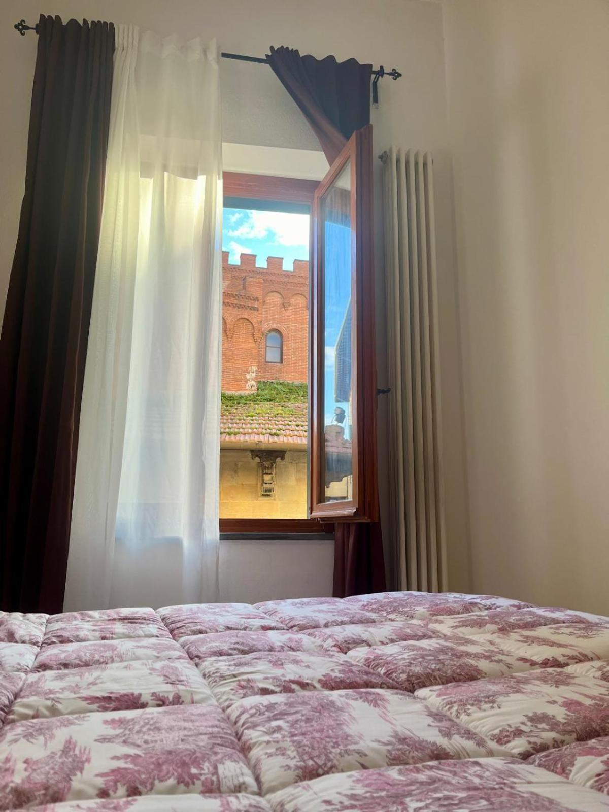 Borgo Amelia - Medieval Charm Apartment 比萨 外观 照片