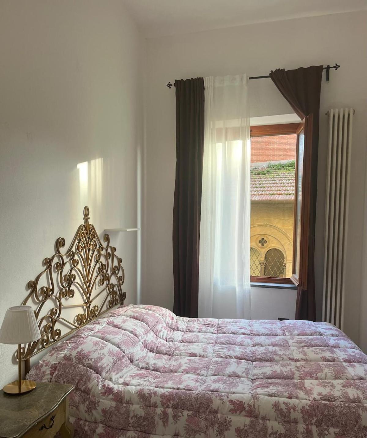Borgo Amelia - Medieval Charm Apartment 比萨 外观 照片